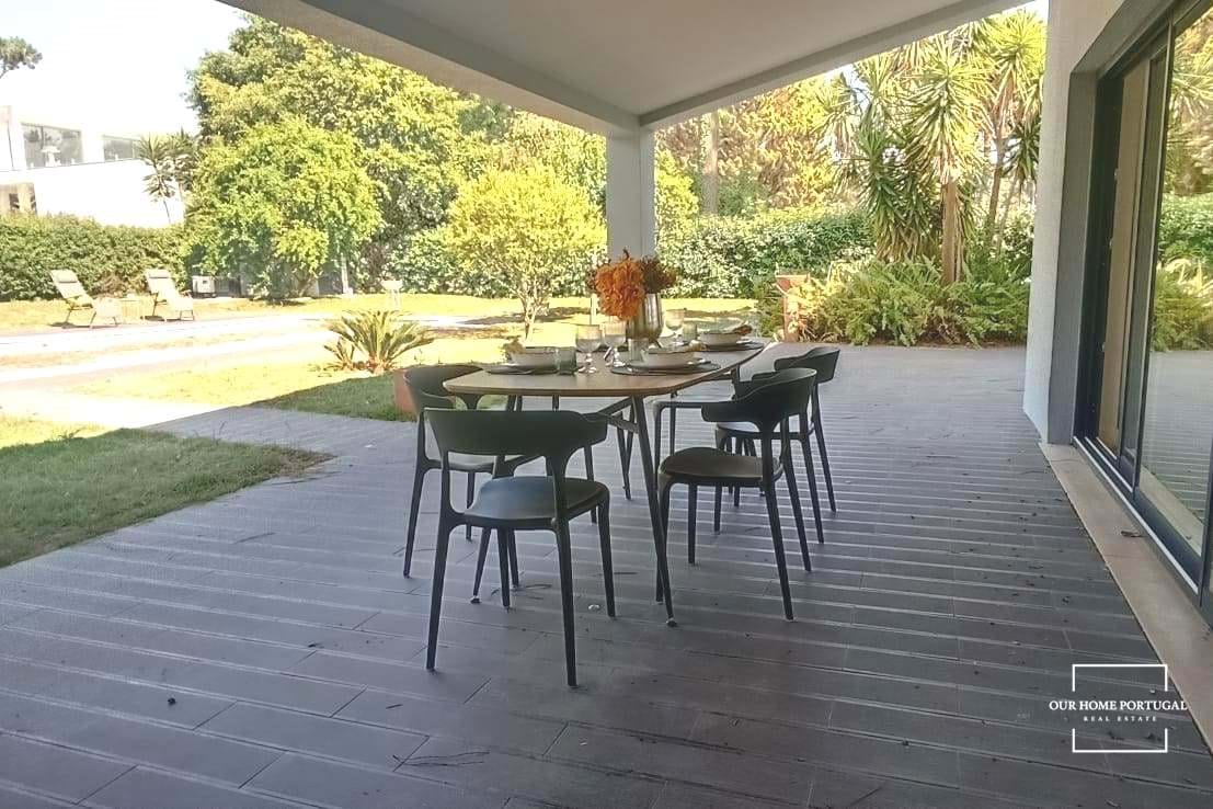 4 Bed, 4 Bath, HouseFor Sale, Almada, Setubal