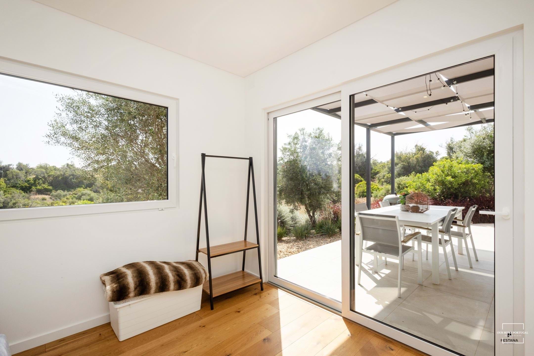 3 Bed, 2 Bath, HouseFor Sale, Lagoa, Faro, 8400-561