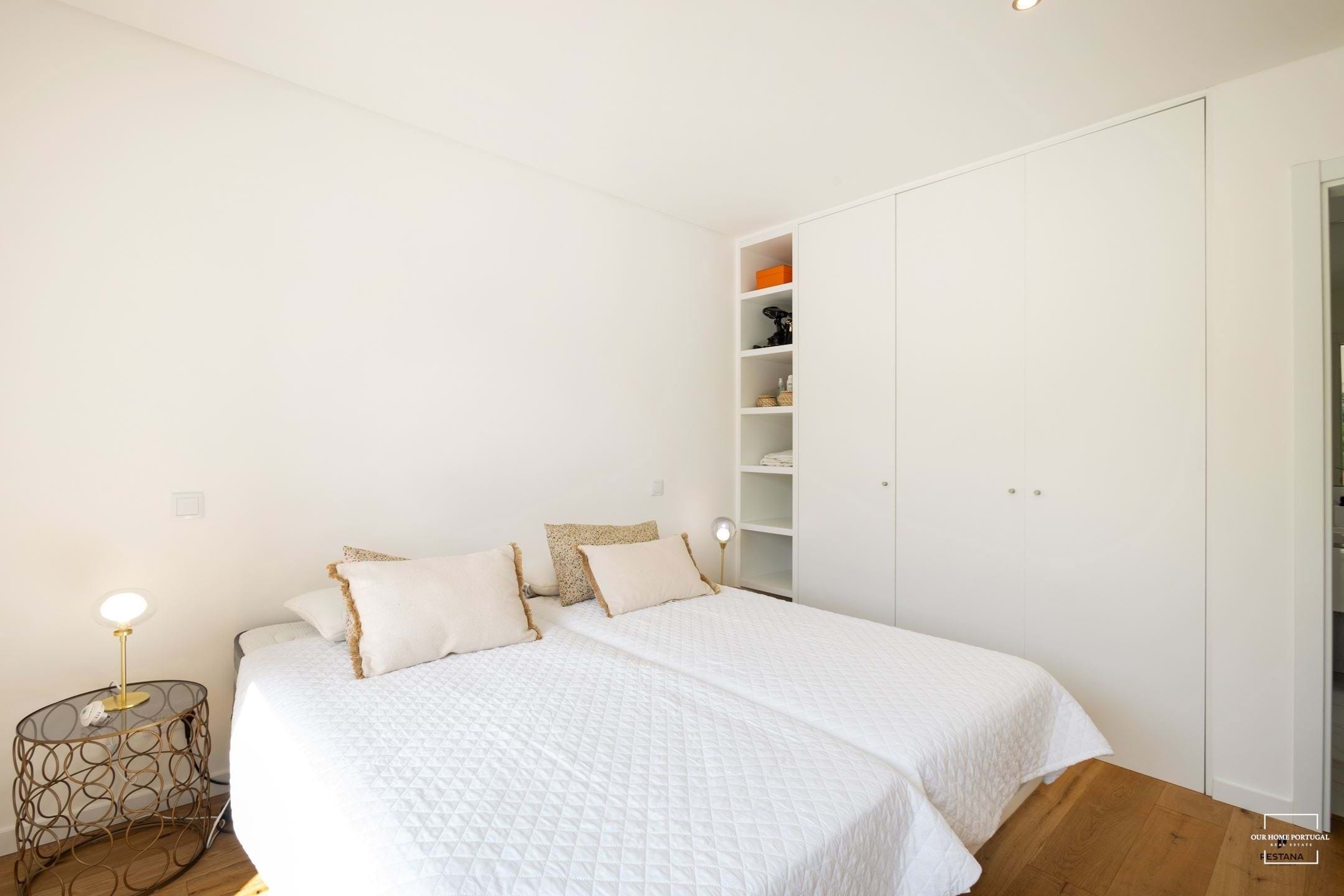 3 Bed, 2 Bath, HouseFor Sale, Lagoa, Faro, 8400-561