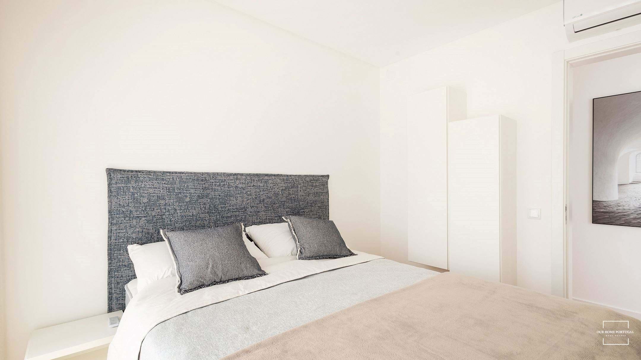 3 Bed, 2 Bath, HouseFor Sale, Lagoa, Faro, 8400-561