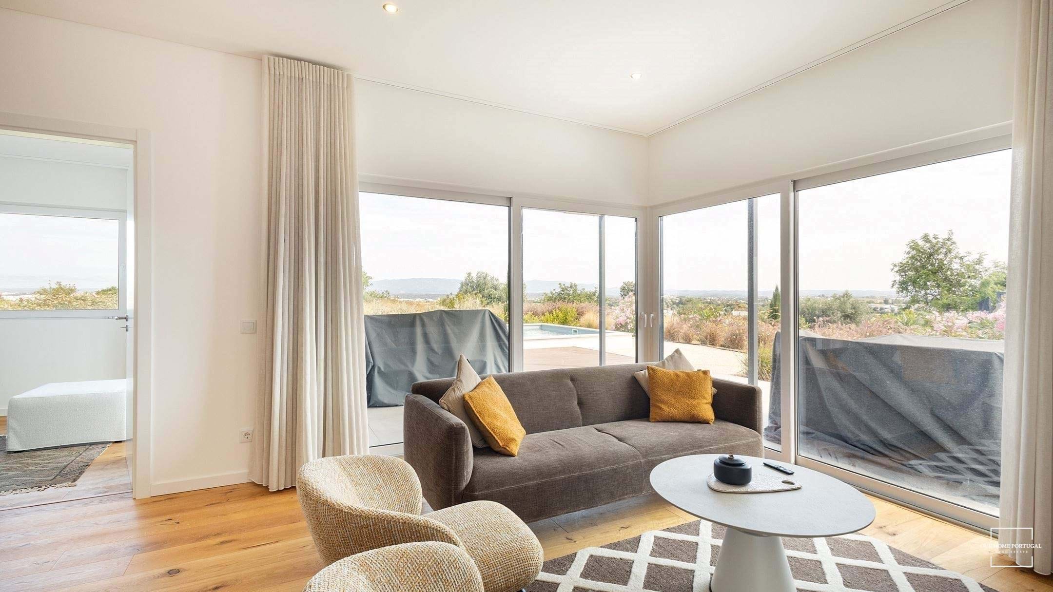 3 Bed, 2 Bath, HouseFor Sale, Lagoa, Faro, 8400-561