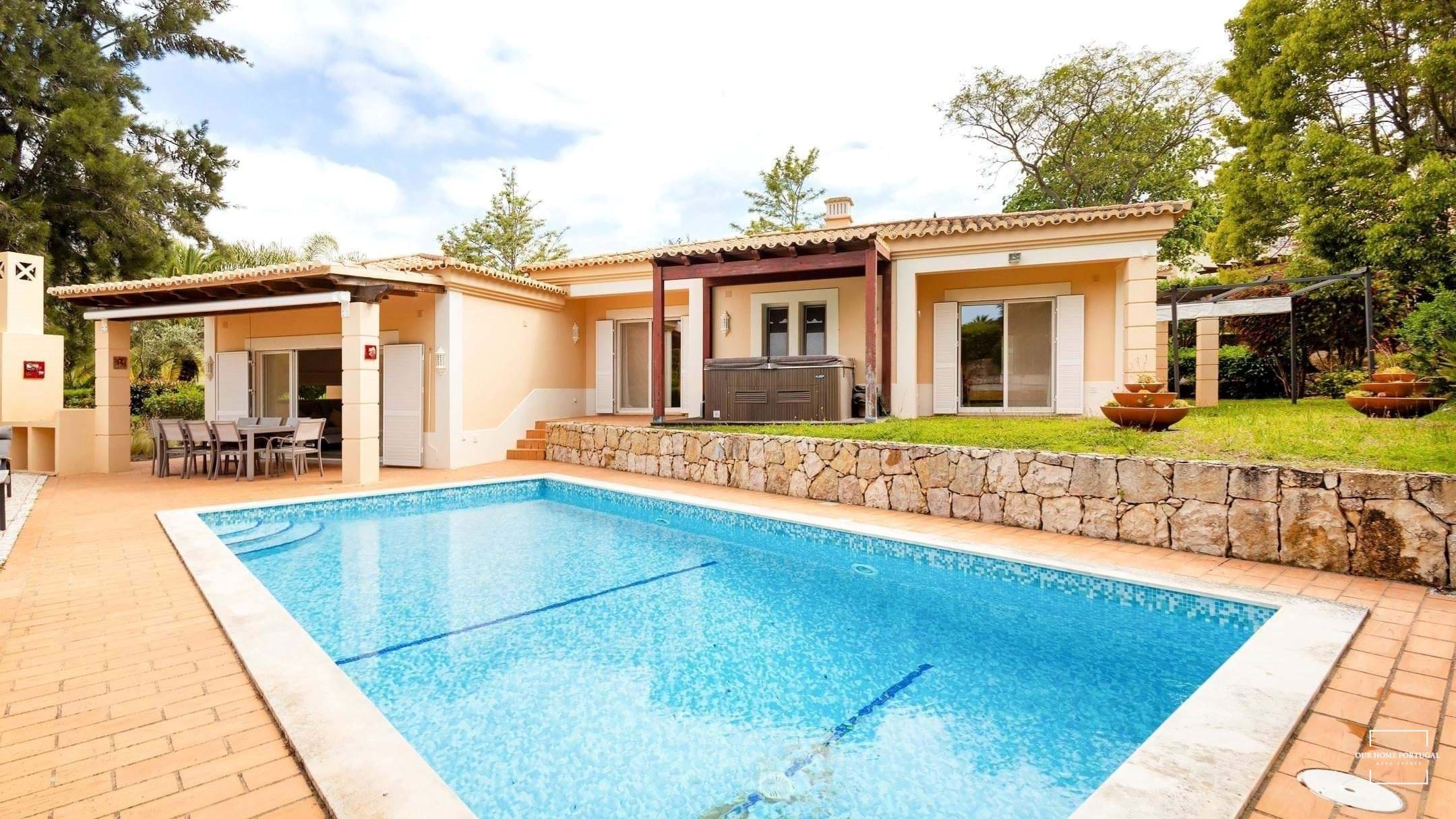 4 Bed, 5 Bath, ApartmentFor Sale, Lagoa, Faro, 8400-080