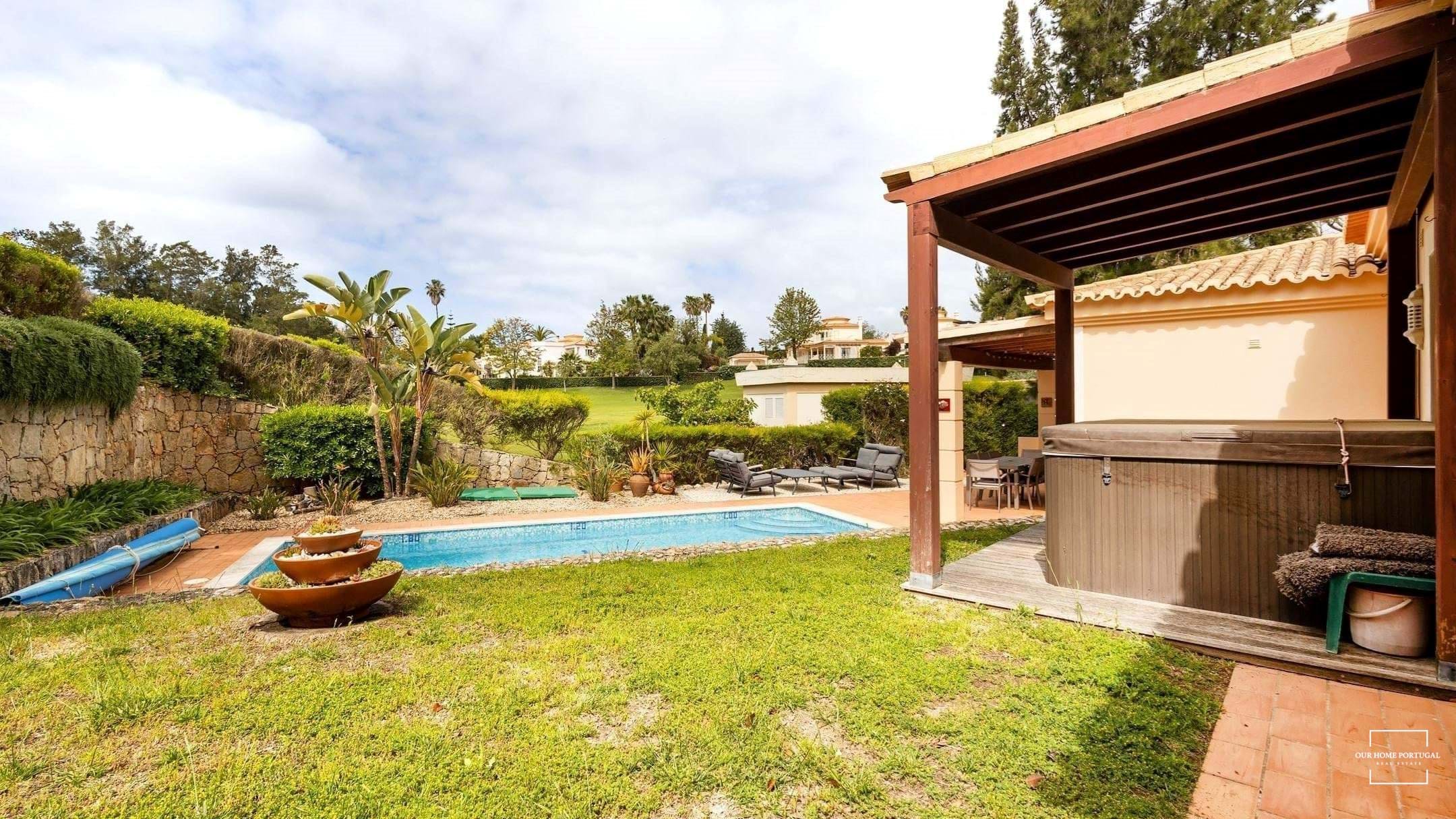 4 Bed, 5 Bath, ApartmentFor Sale, Lagoa, Faro, 8400-080