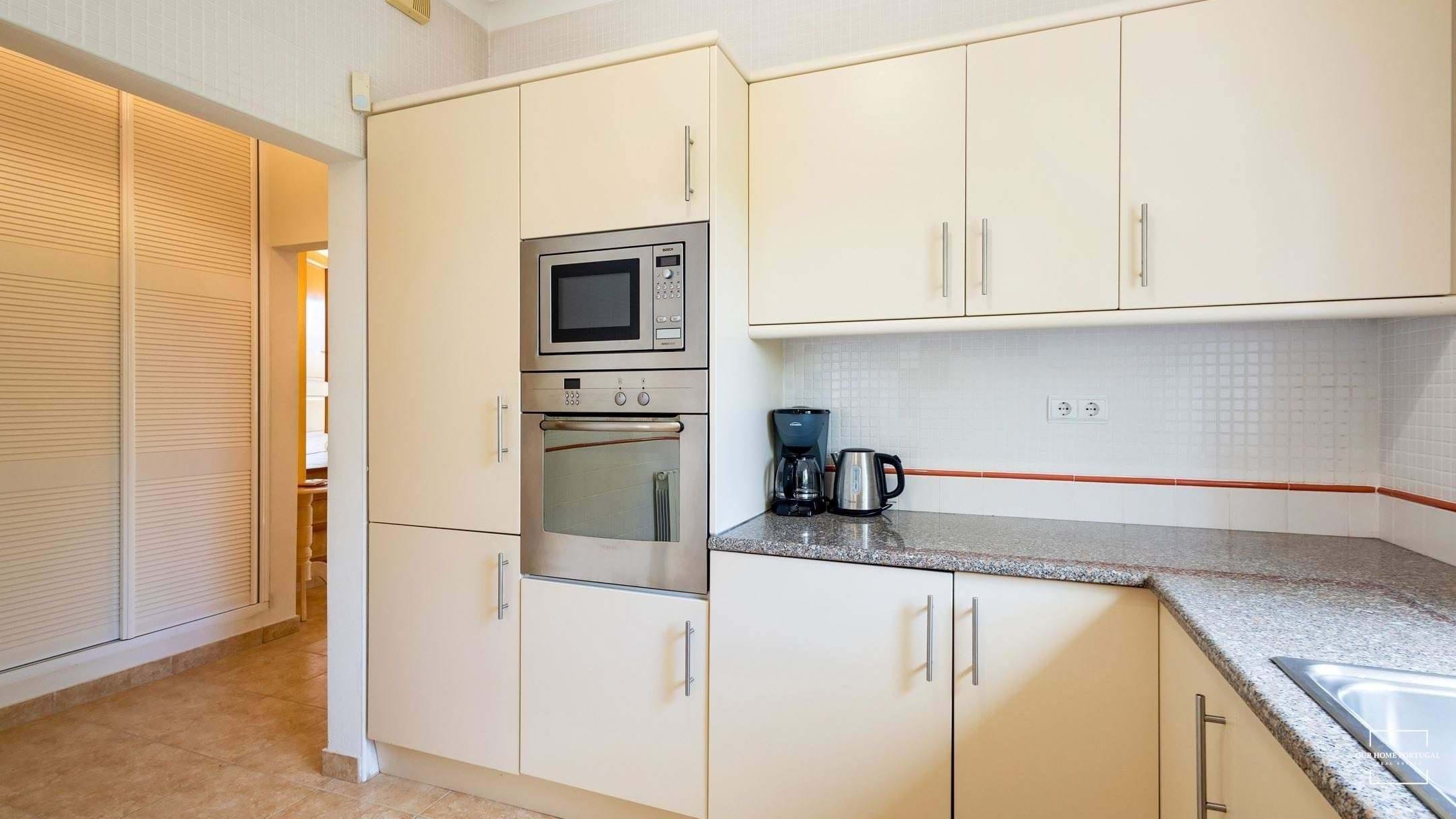 4 Bed, 5 Bath, ApartmentFor Sale, Lagoa, Faro, 8400-080