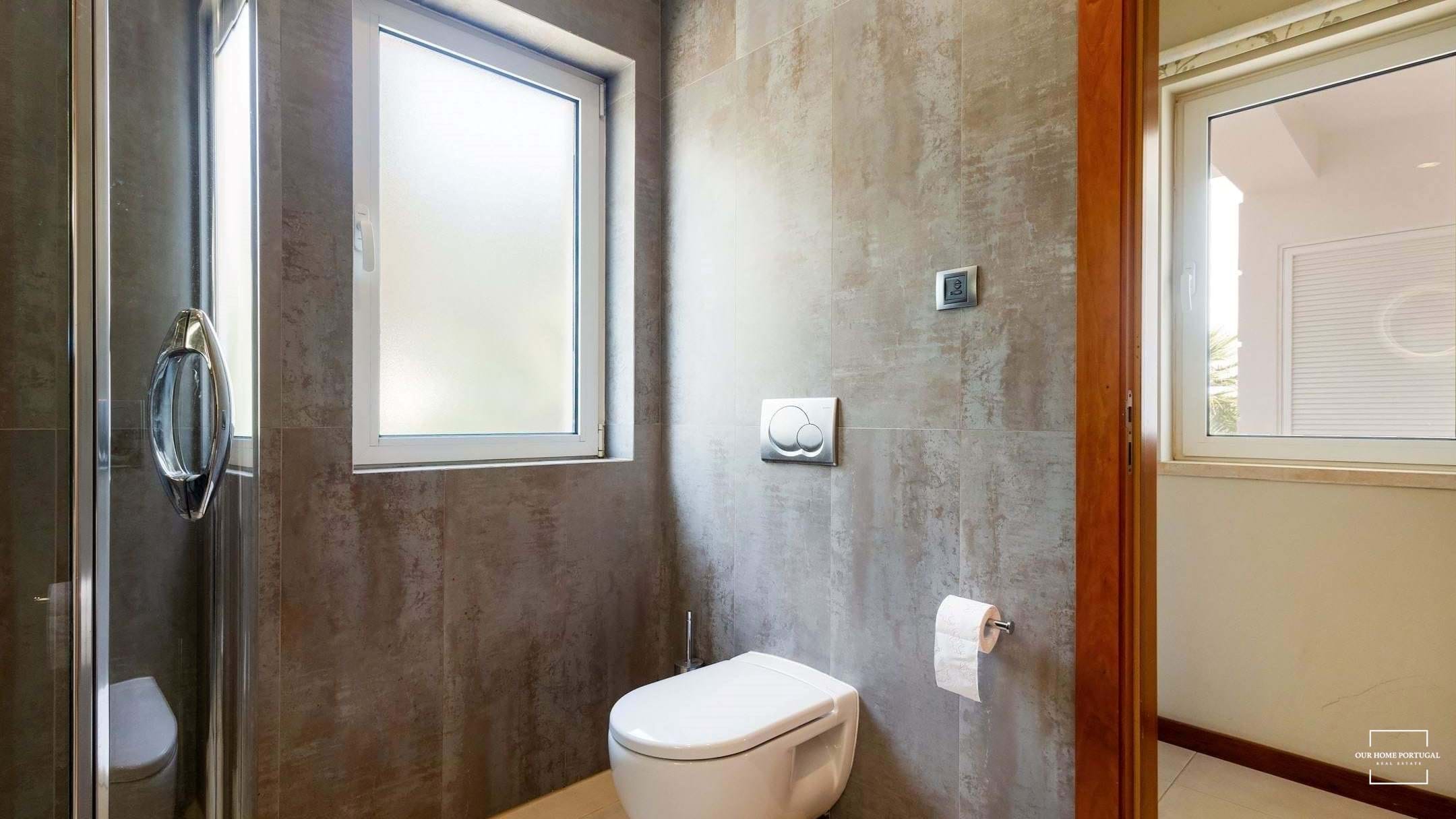 2 Bed, 2 Bath, HouseFor Sale, Lagoa, Faro, 8400-080