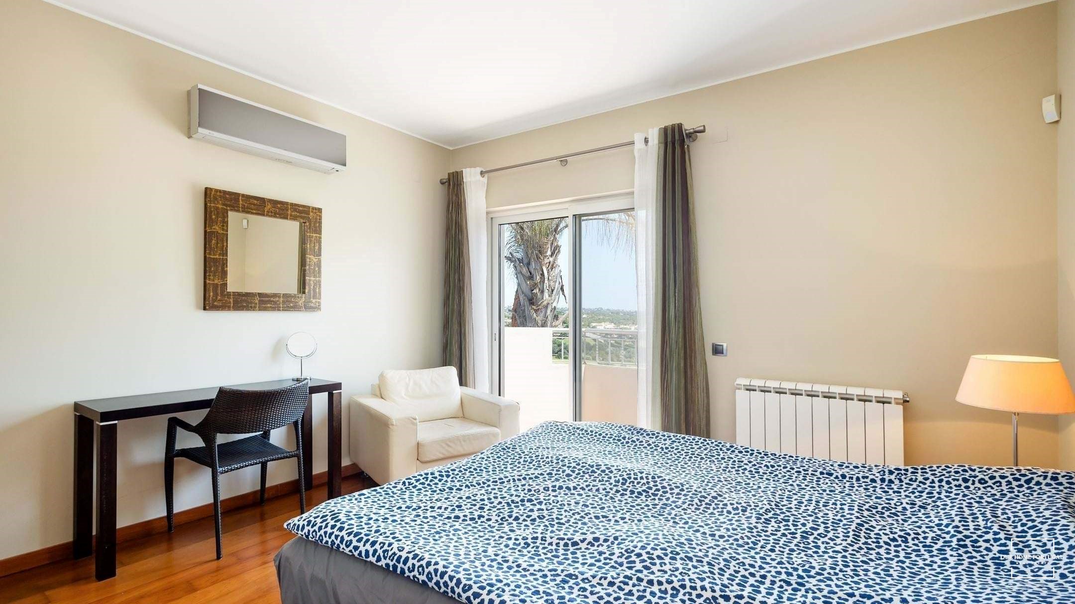 2 Bed, 2 Bath, HouseFor Sale, Lagoa, Faro, 8400-080