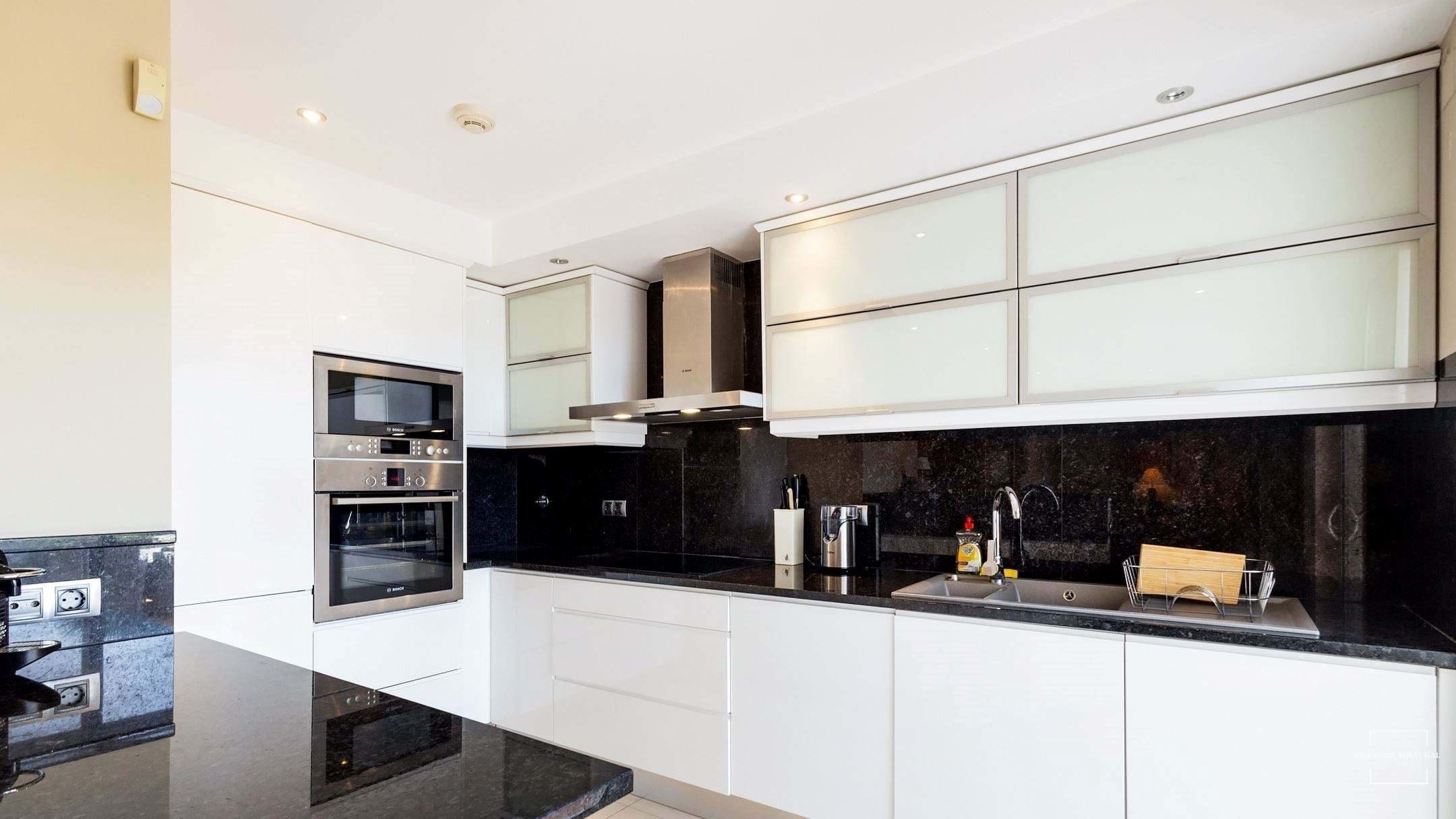 2 Bed, 2 Bath, HouseFor Sale, Lagoa, Faro, 8400-080