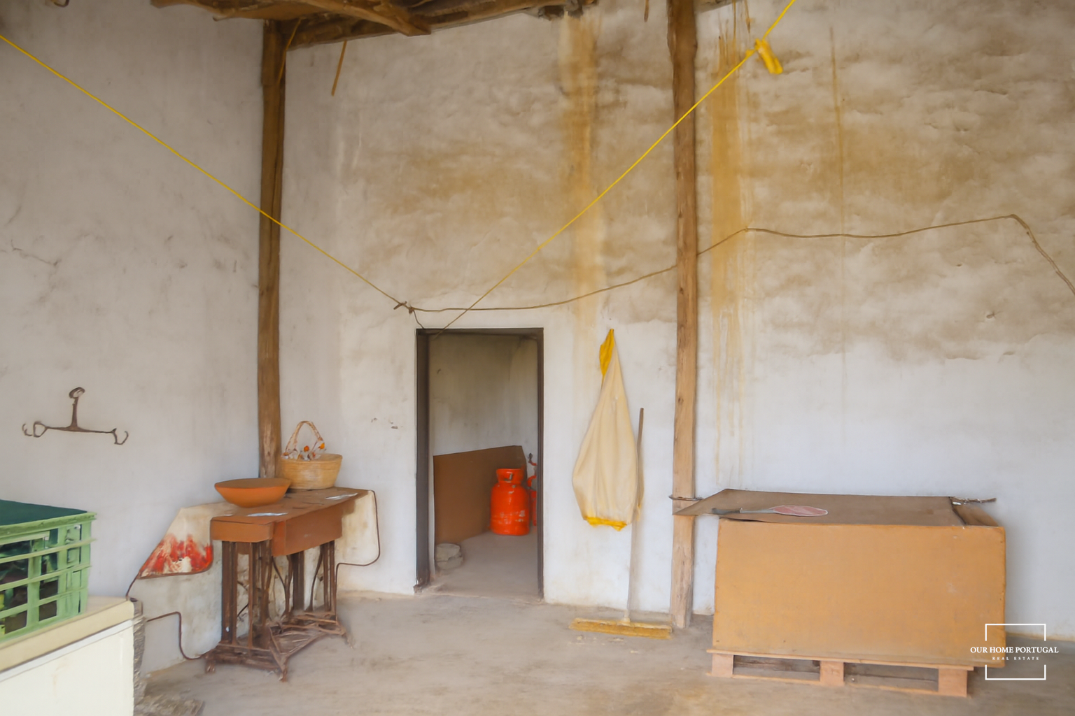 3 Bed, 1 Bath, HouseFor Sale, Loulé, Faro, 8100-183