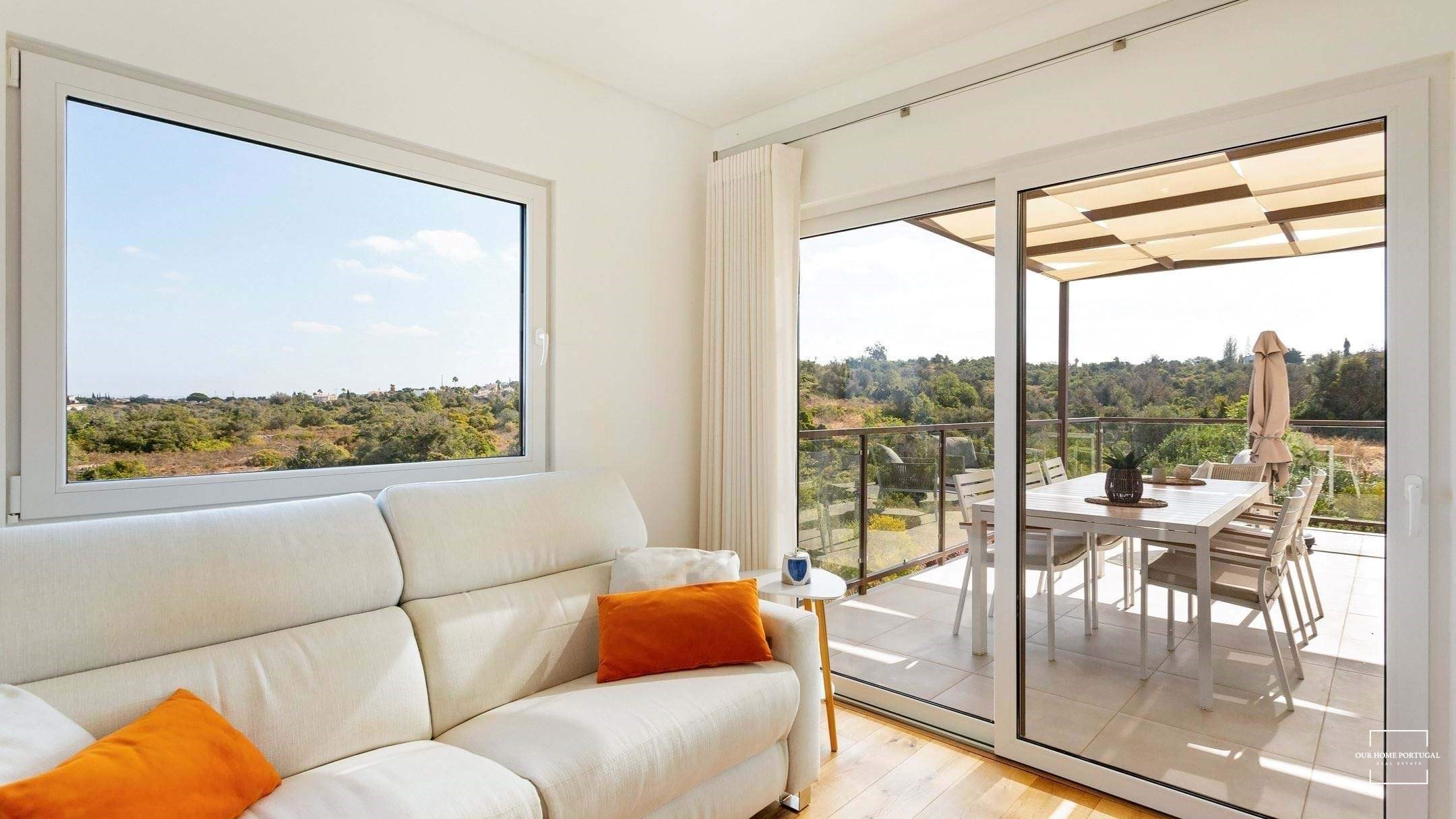 3 Bed, 2 Bath, HouseFor Sale, Lagoa, Faro, 8400-561