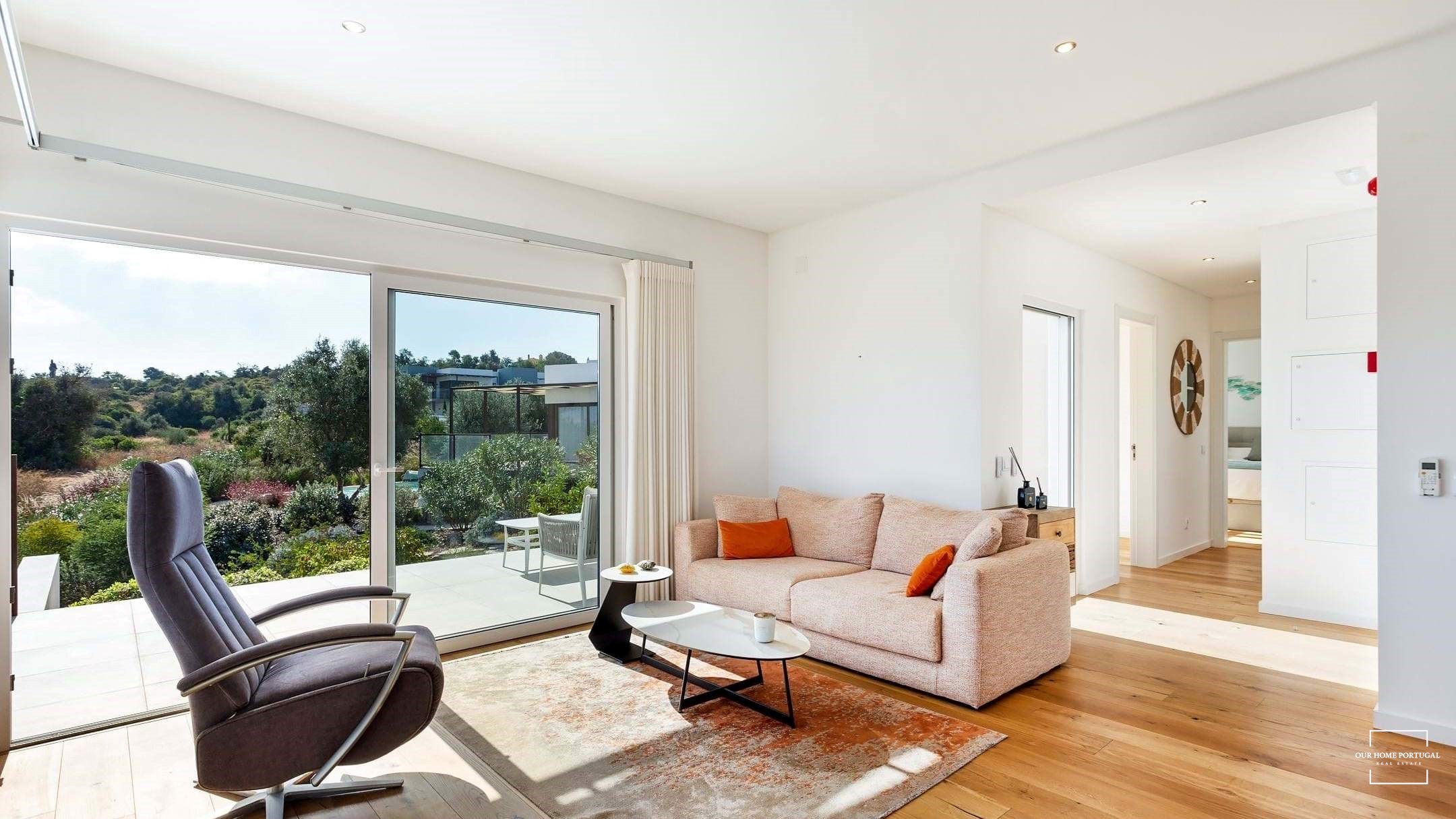 3 Bed, 2 Bath, HouseFor Sale, Lagoa, Faro, 8400-561