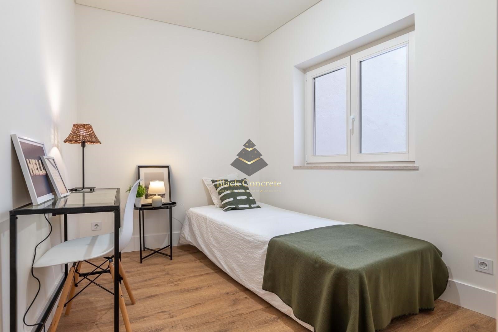 2 Bed, 1 Bath, ApartmentFor Sale, Lisboa, Lisboa, 1200-211