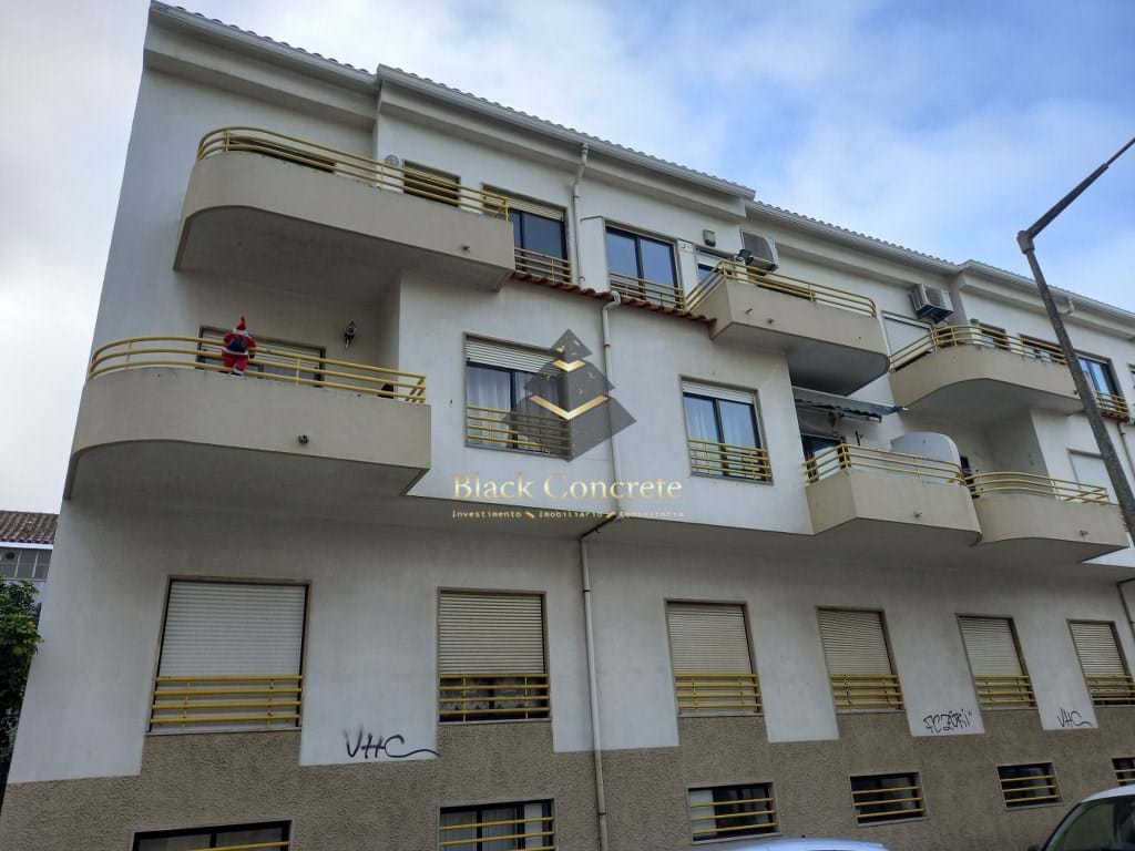 3 Bed, 2 Bath, ApartmentFor Sale, Almada, Setubal, 2825-316