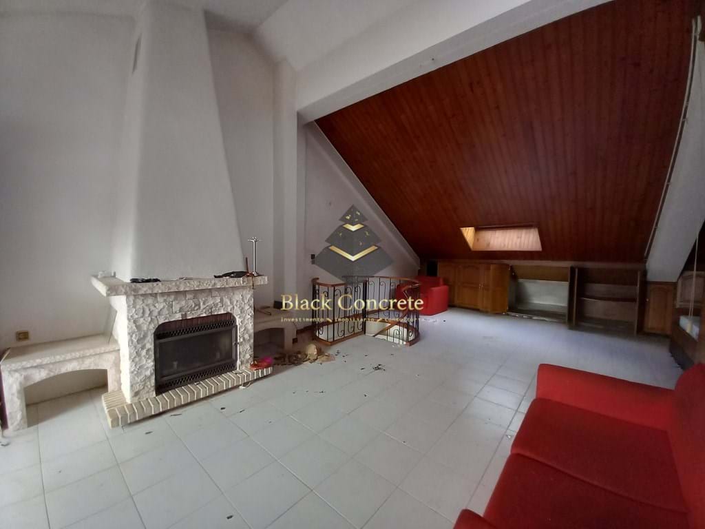 3 Bed, 2 Bath, ApartmentFor Sale, Almada, Setubal, 2825-316