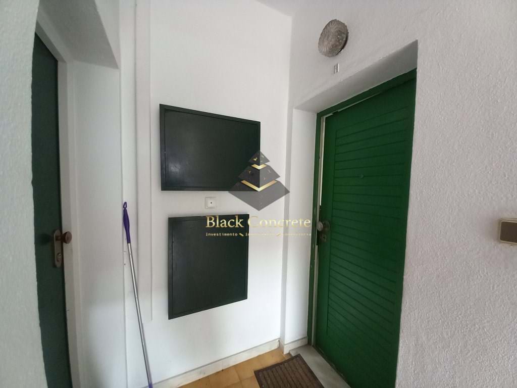 3 Bed, 2 Bath, ApartmentFor Sale, Almada, Setubal, 2825-316