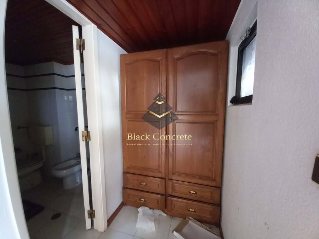 3 Bed, 2 Bath, ApartmentFor Sale, Almada, Setubal, 2825-316