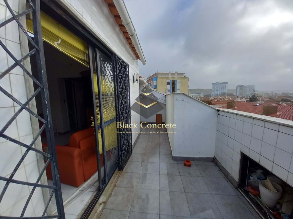 3 Bed, 2 Bath, ApartmentFor Sale, Almada, Setubal, 2825-316