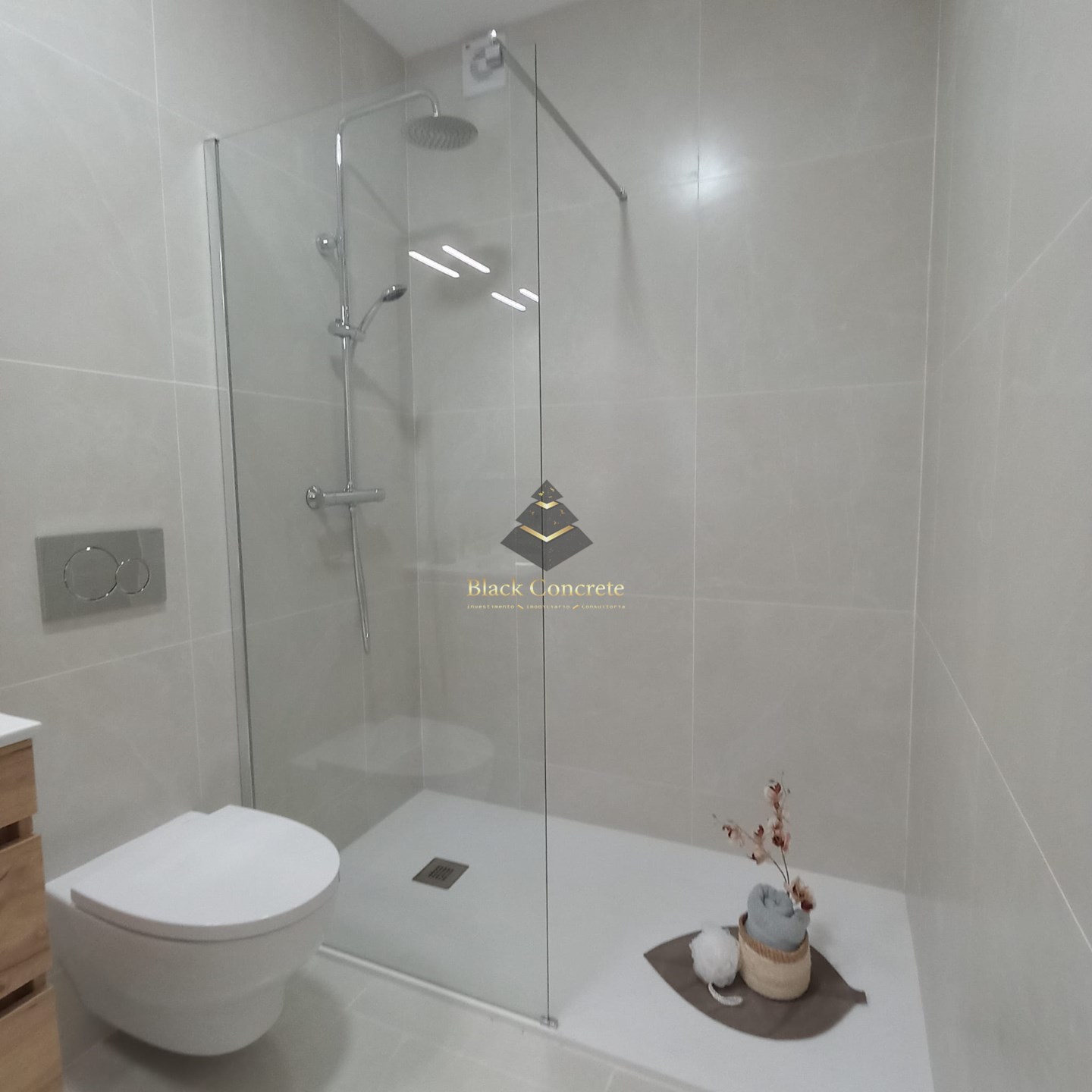 3 Bed, 2 Bath, ApartmentFor Sale, Lisboa, Lisboa, 1500-112