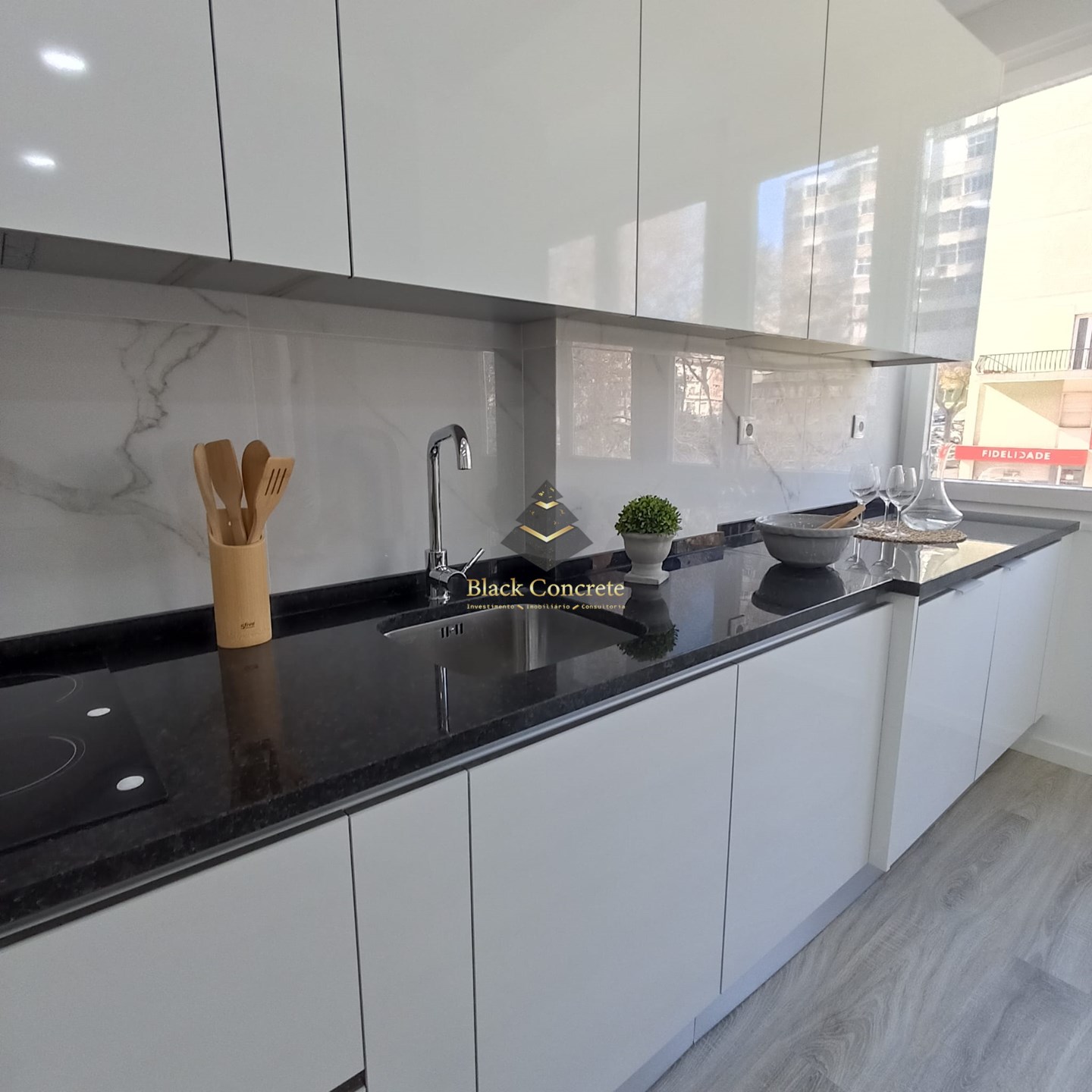 3 Bed, 2 Bath, ApartmentFor Sale, Lisboa, Lisboa, 1500-112