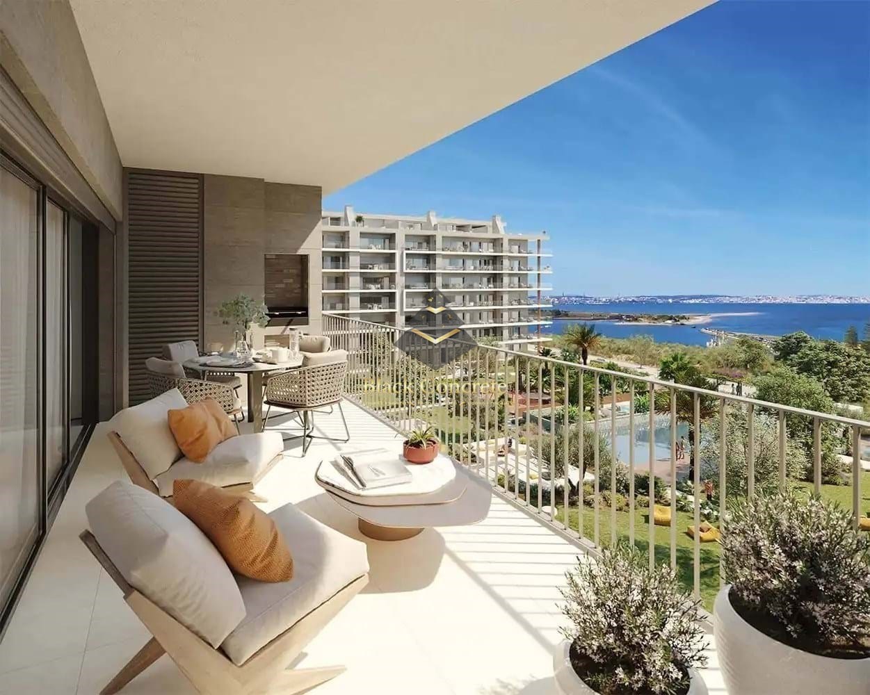 2 Bed, 2 Bath, ApartmentFor Sale, Seixal, Setubal