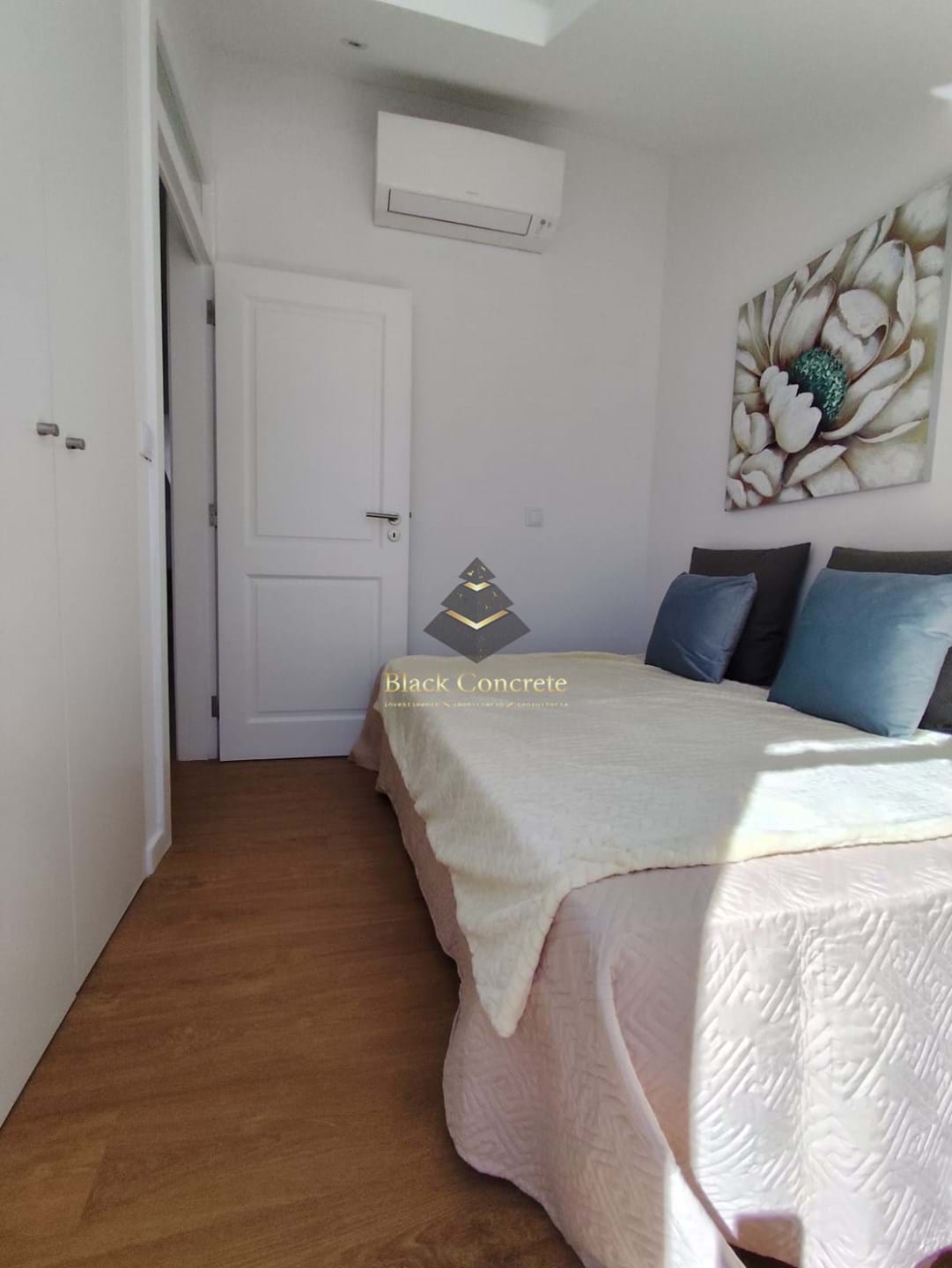 2 Bed, 1 Bath, ApartmentFor Sale, Lisboa, Lisboa, 1170-376