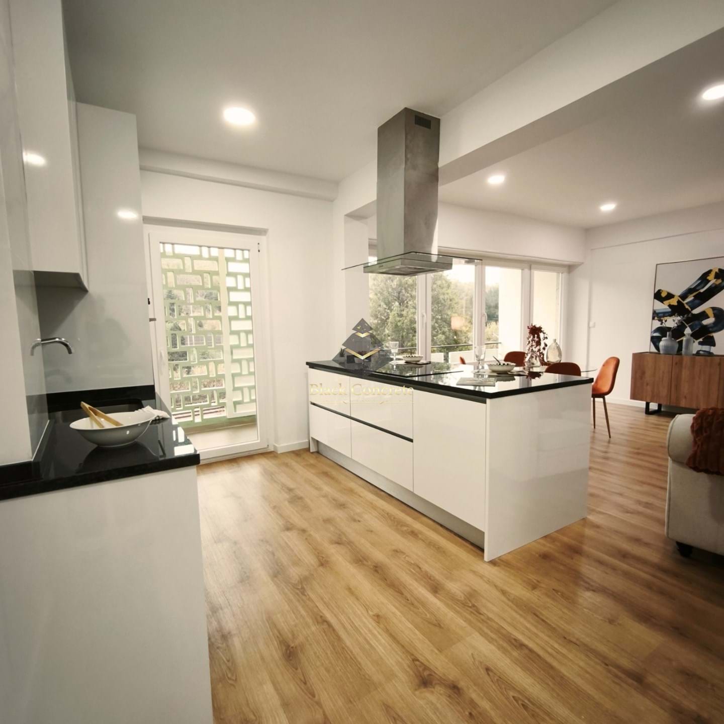 3 Bed, 2 Bath, ApartmentFor Sale, Lisboa, Lisboa, 1500- 145