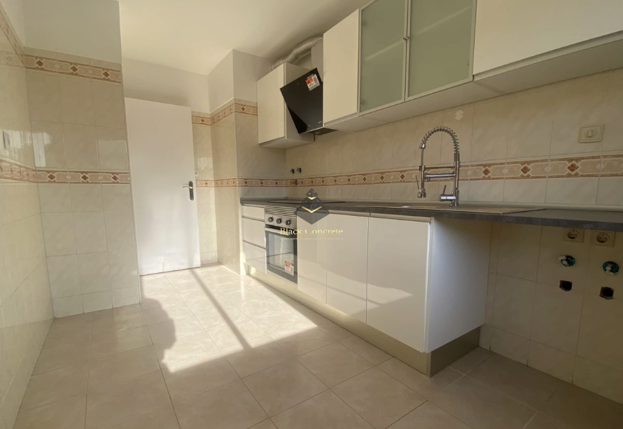 2 Bed, 1 Bath, ApartmentFor Sale, Sintra, Lisboa, 2725-535