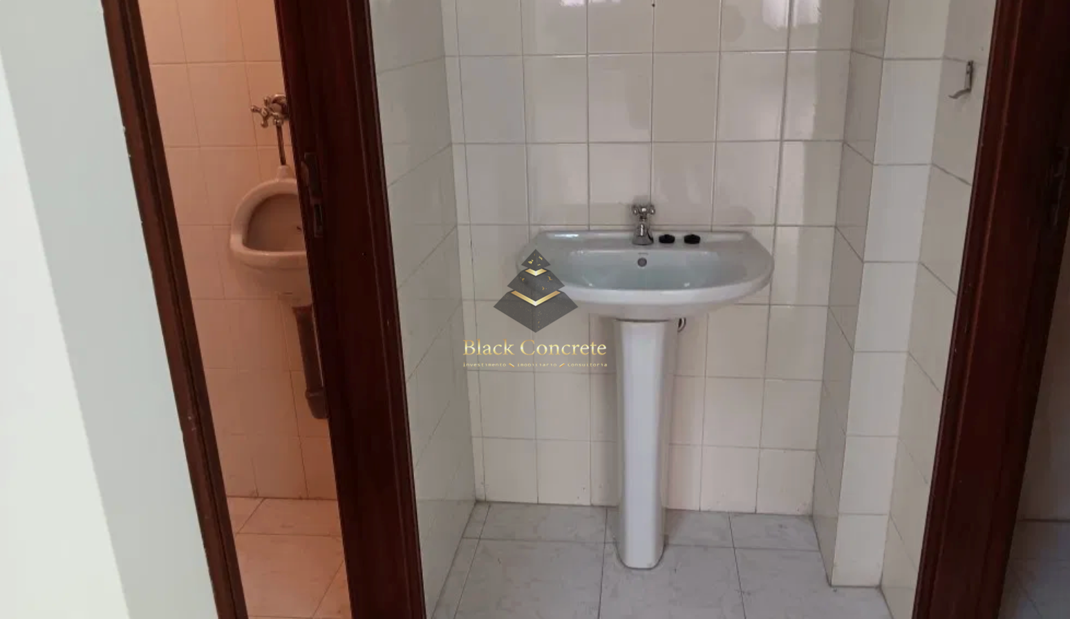 Commercial Property, For Sale