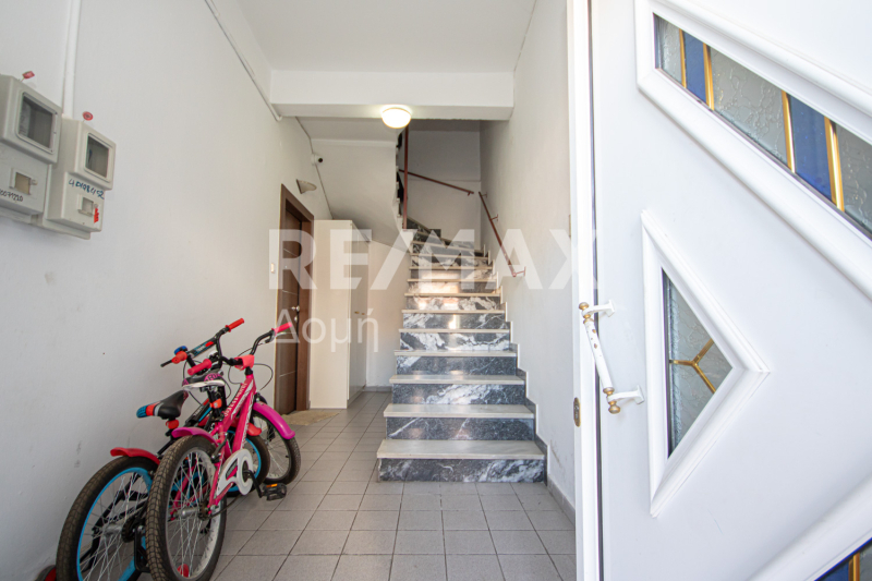 3 Bed, 1 Bath, ApartmentFor Sale, Center, Nea Ionia Volou, Magnesia