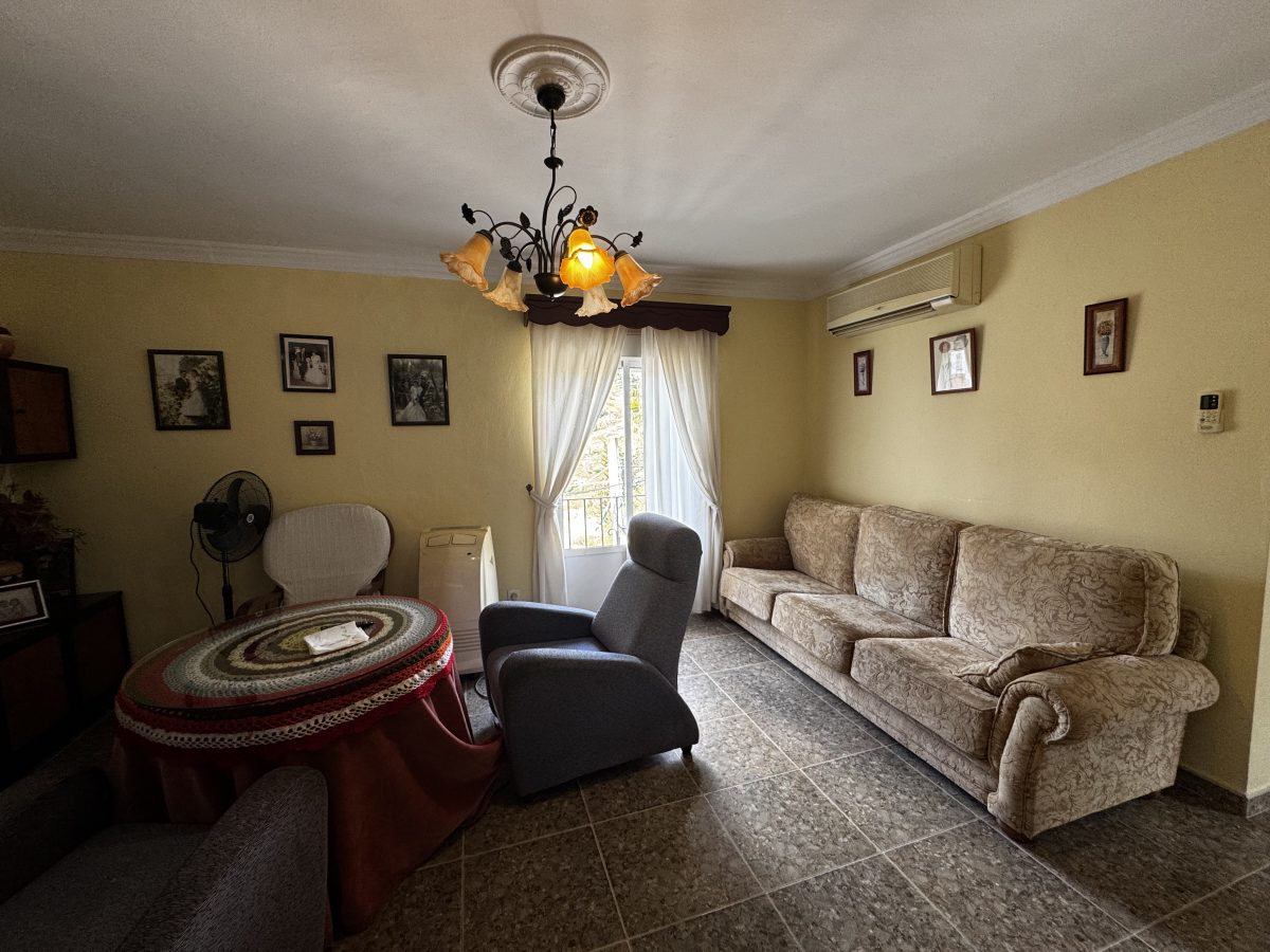 5 Bed, 2 Bath, HouseFor Sale, Torre Alhaquime, Andalucia