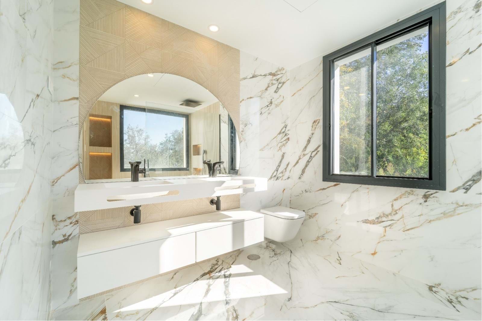 5 Bed, 4 Bath, HouseFor Sale, Malaga, Andalusia, 29639