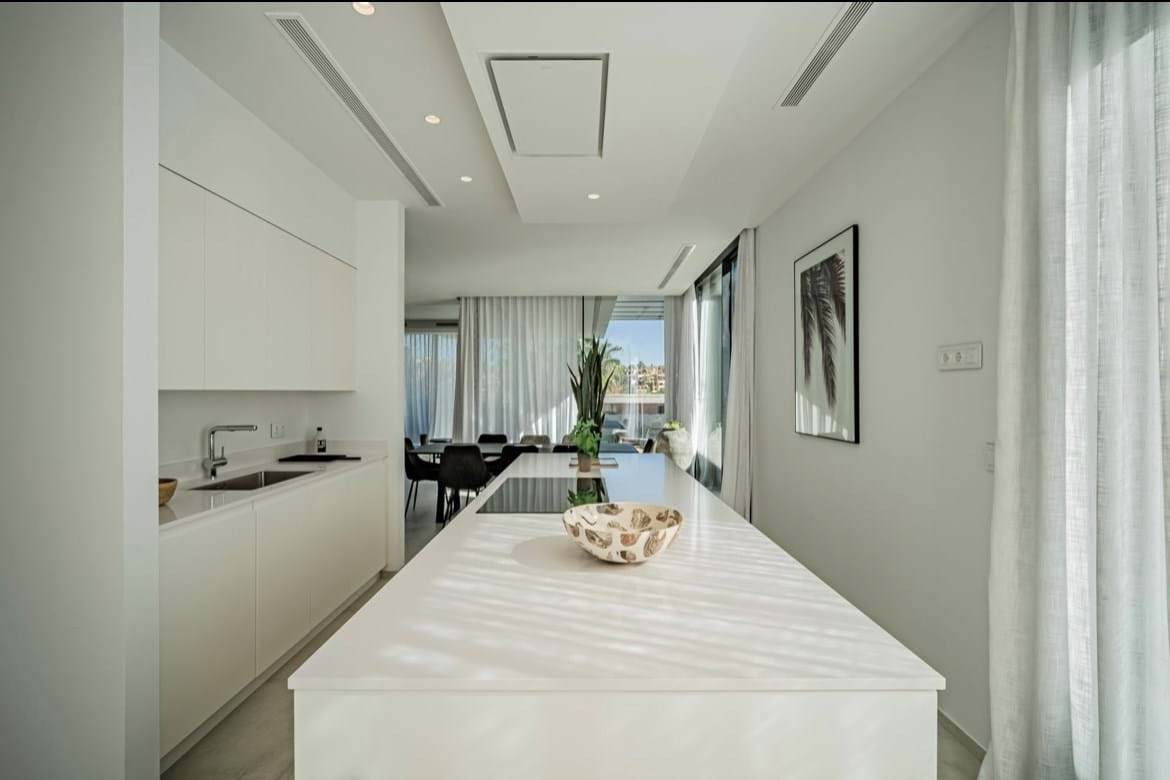 4 Bed, 4 Bath, HouseFor Sale, Malaga, Andalusia, 29680