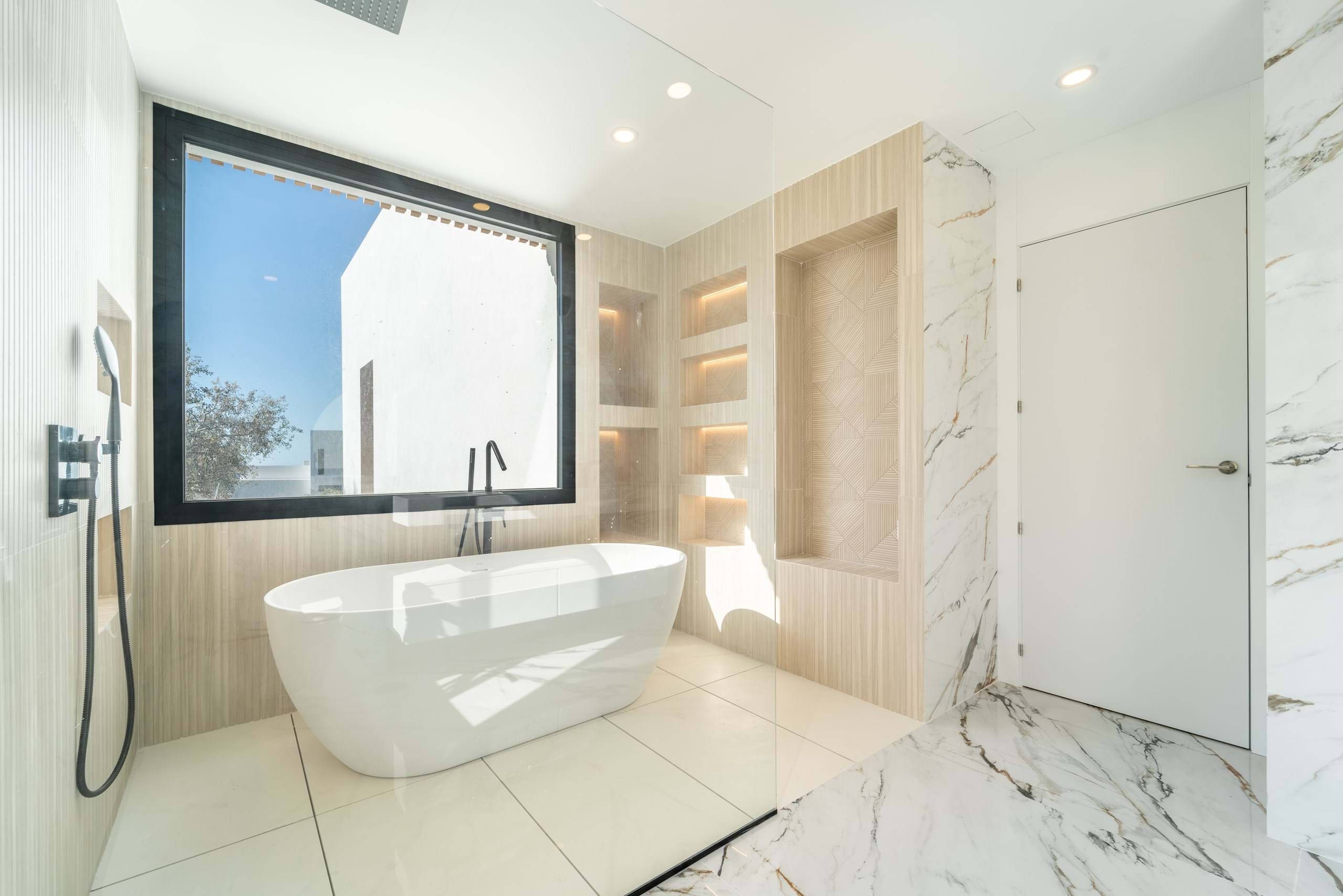 5 Bed, 4 Bath, HouseFor Sale, Malaga, Andalusia, 29639