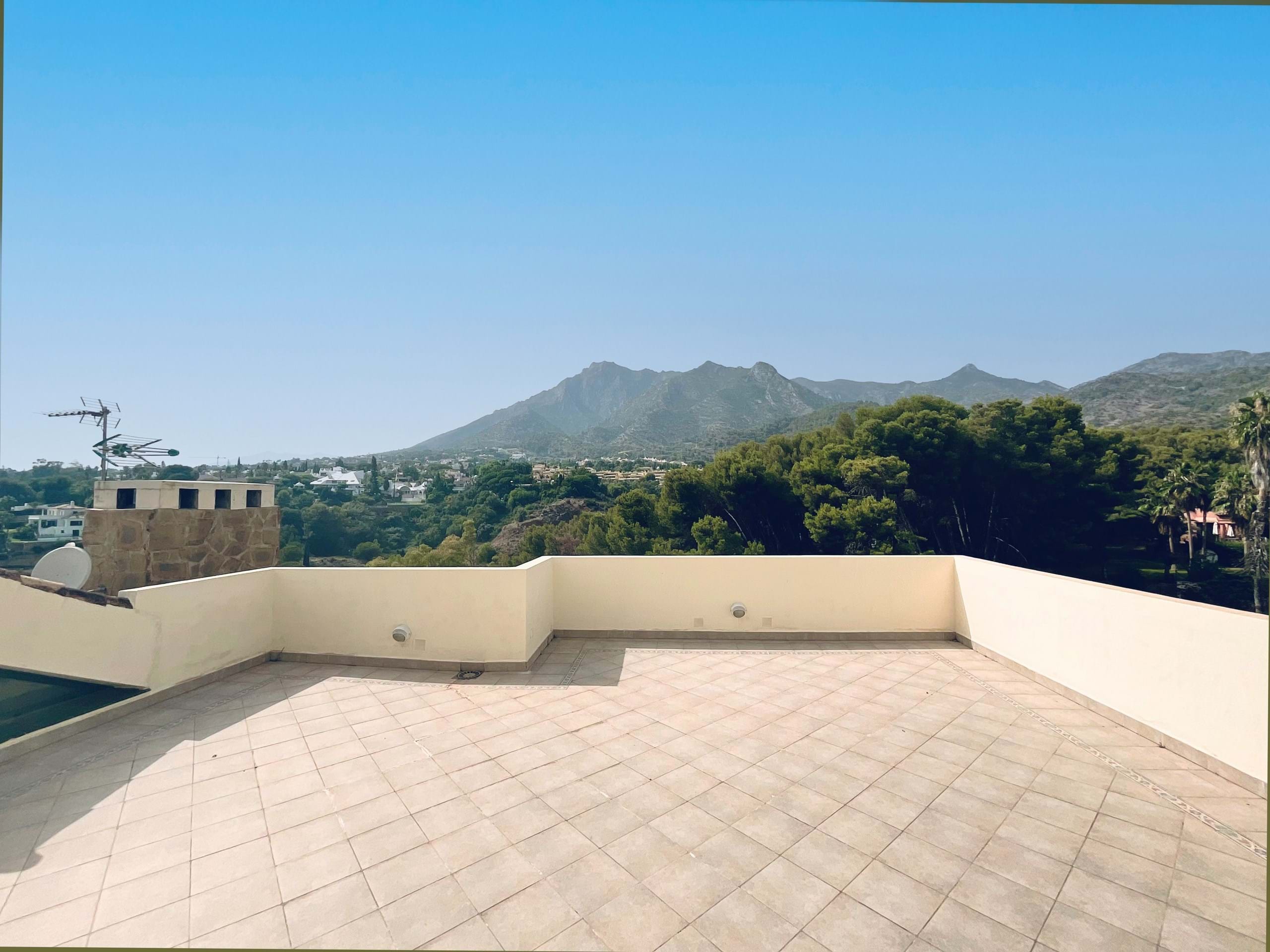 6 Bed, 5 Bath, HouseFor Sale, Malaga, Andalusia, 29602