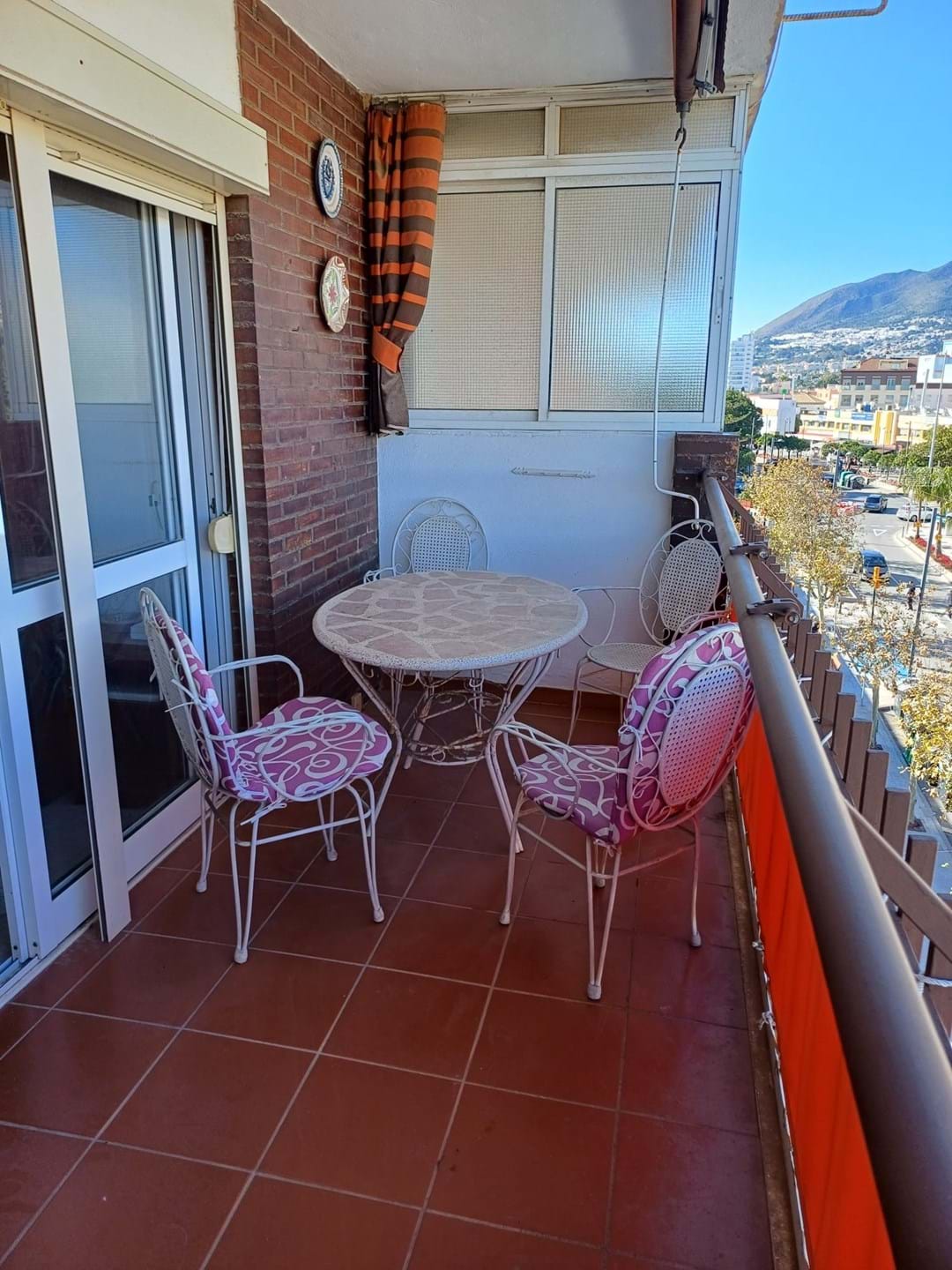 4 Bed, 2 Bath, ApartmentFor Sale, Malaga, Andalusia, 29631