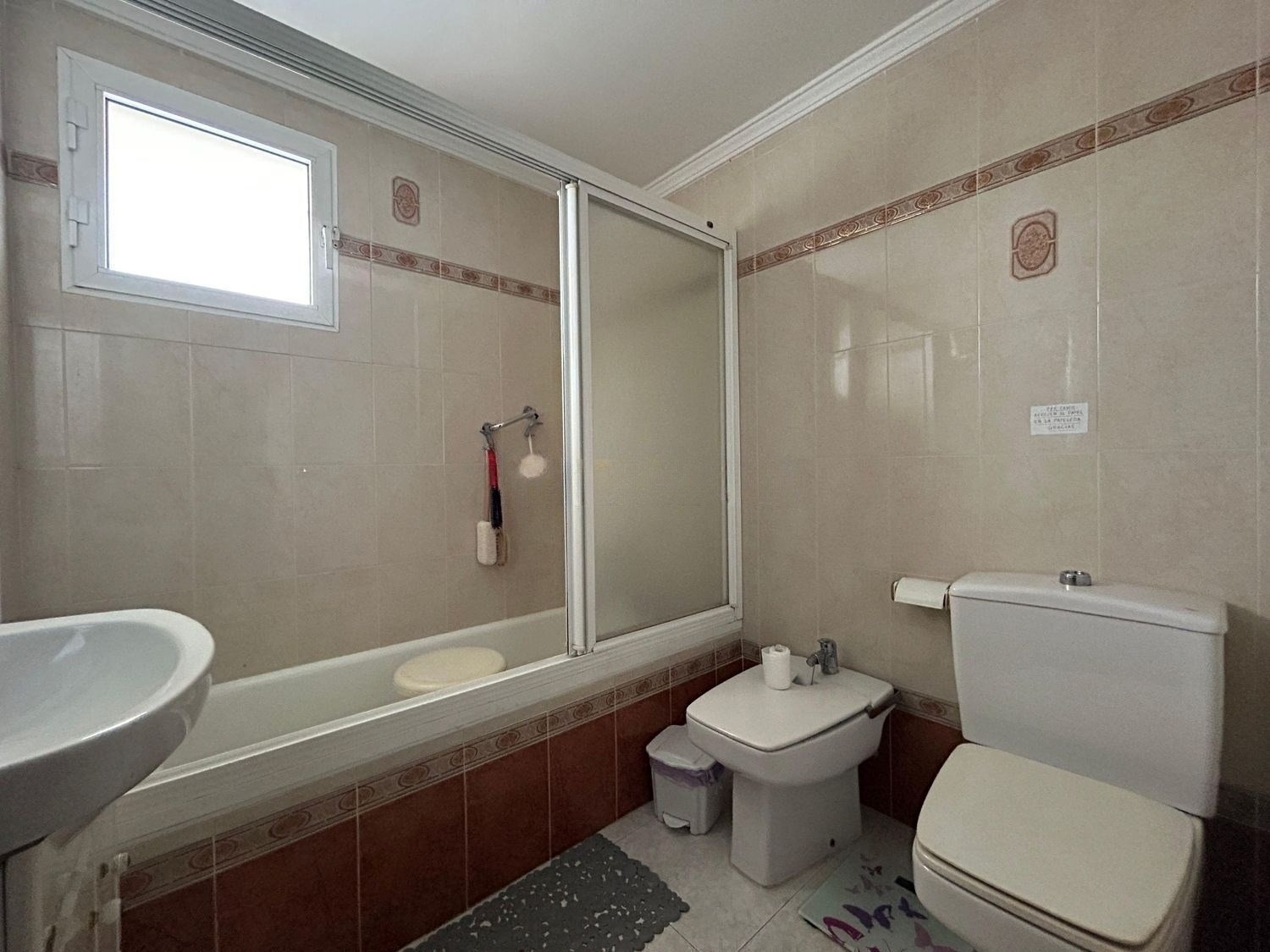 4 Bed, 2 Bath, ApartmentFor Sale, Malaga, Andalusia, 29631