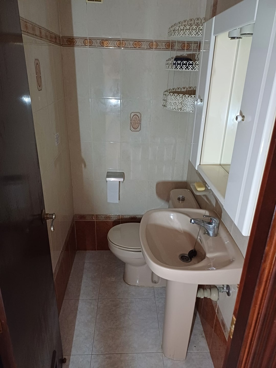 4 Bed, 2 Bath, ApartmentFor Sale, Malaga, Andalusia, 29631