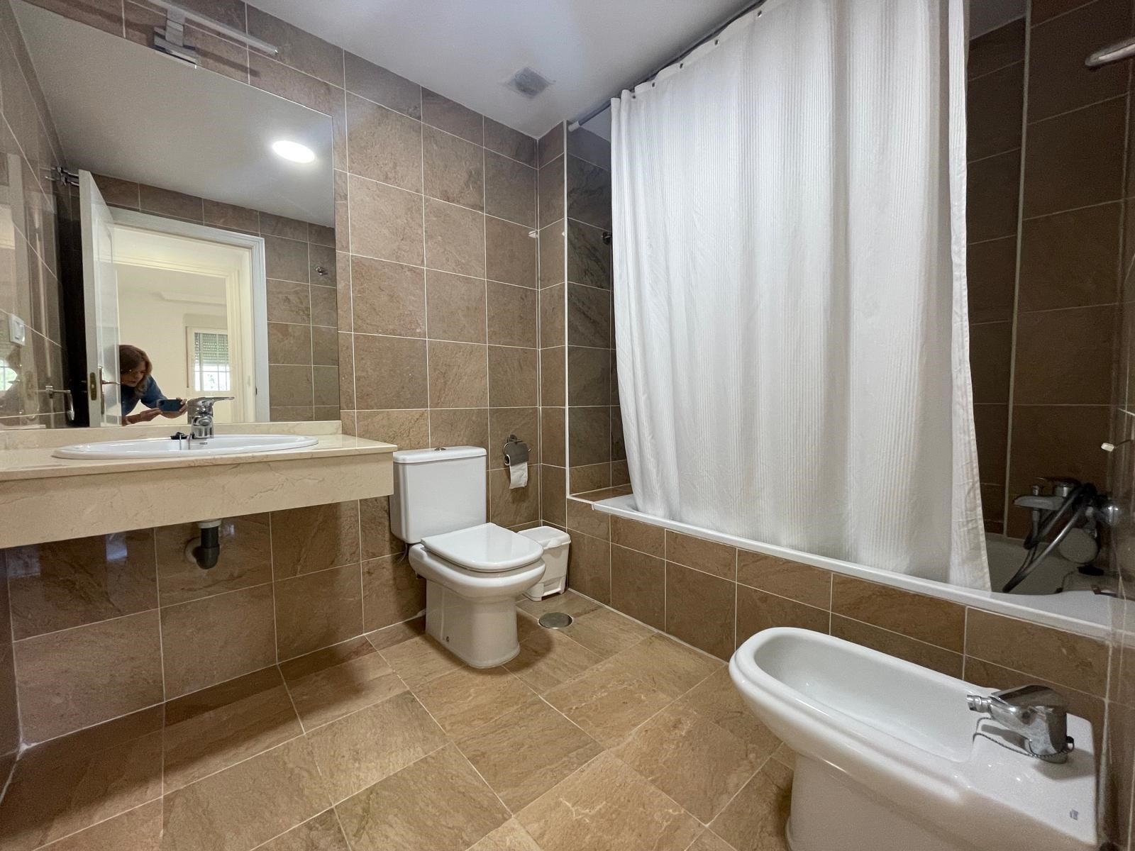 2 Bed, 2 Bath, ApartmentFor Sale, Malaga, Andalusia, 29604