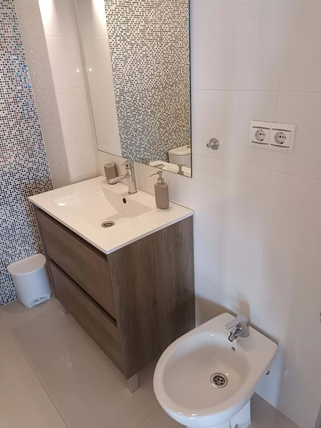 3 Bed, 2 Bath, ApartmentFor Sale, Malaga, Andalusia, 29620