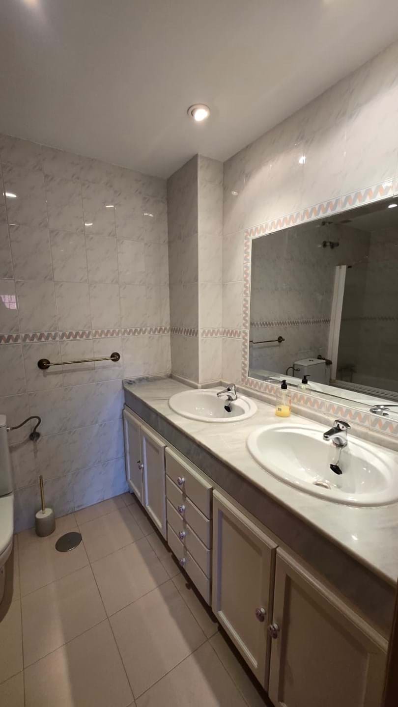 3 Bed, 2 Bath, ApartmentFor Sale, Malaga, Andalusia, 29604