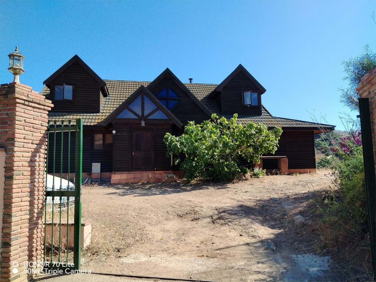 4 Bed, 4 Bath, HouseFor Sale, Malaga, Andalusia, 29650