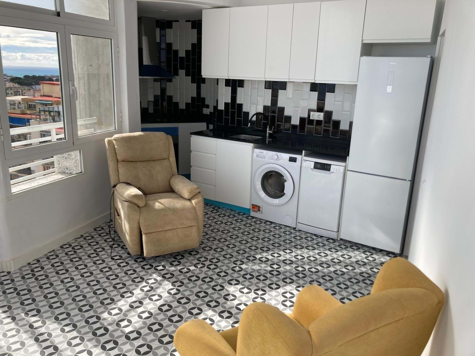 2 Bed, 1 Bath, ApartmentFor Sale, Malaga, Andalusia, 29620