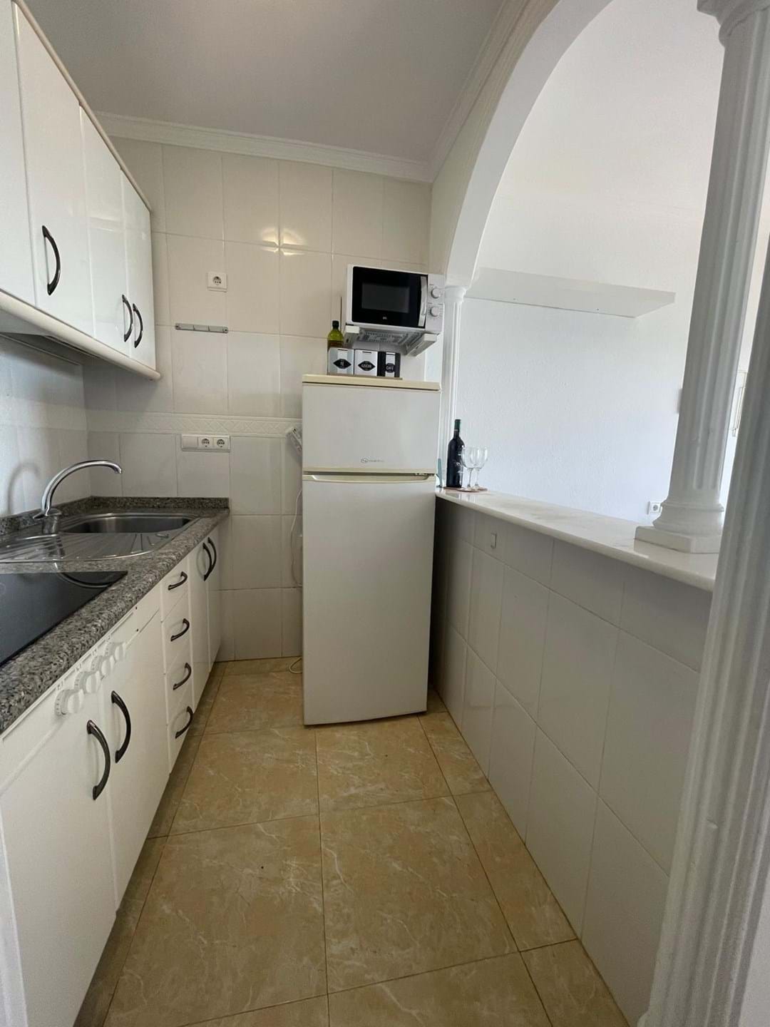 2 Bed, 1 Bath, ApartmentFor Sale, Malaga, Andalusia, 29640