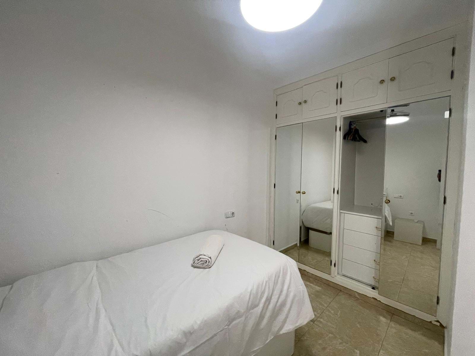 2 Bed, 1 Bath, ApartmentFor Sale, Malaga, Andalusia, 29640