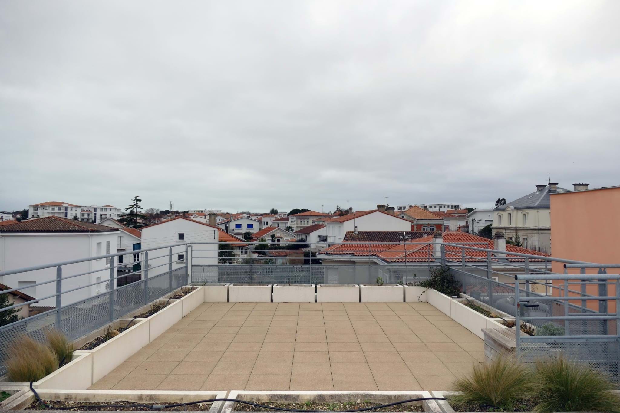 2 Bed, 1 Bath, ApartmentFor Sale, Rochefort, Charente-Maritime, 17200