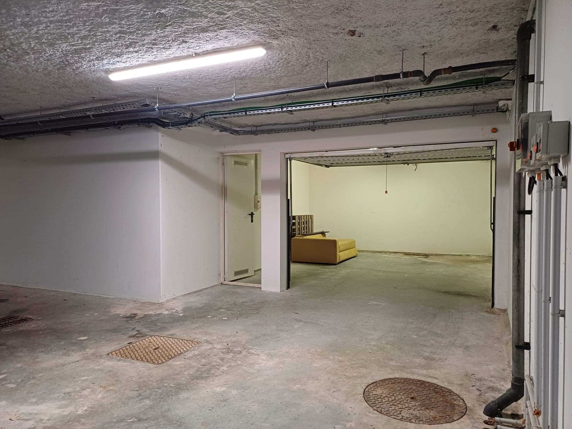 2 Bed, 1 Bath, ApartmentFor Sale, Rochefort, Charente-Maritime, 17200