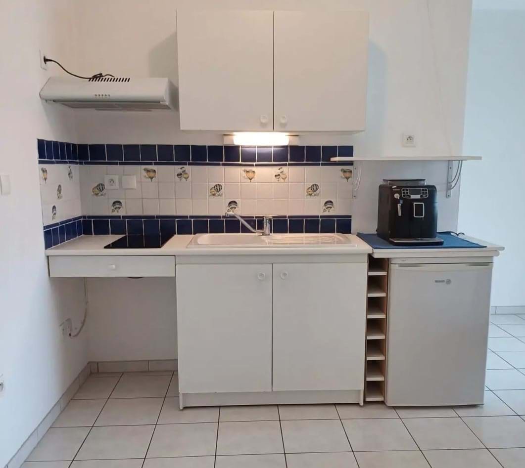 2 Bed, 1 Bath, ApartmentFor Sale, Rochefort, Charente-Maritime, 17200