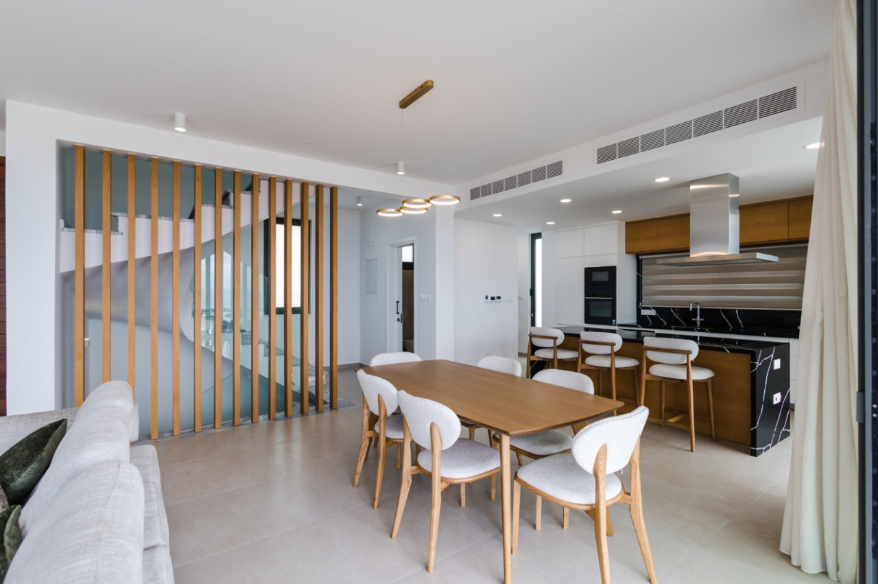 3 Bed, 5 Bath, HouseFor Sale, Chlorakas, Paphos