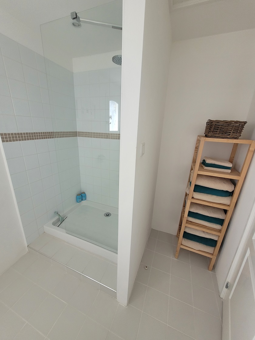 2 Bed, 2 Bath, HouseFor Sale, Autignac, Herault, Languedoc-Roussillon, 34480