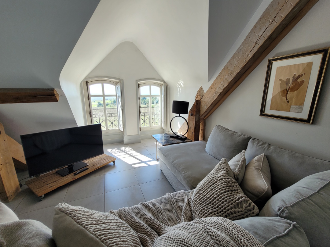 2 Bed, 2 Bath, ApartmentFor Sale, Capestang, Herault, Languedoc-Roussillon, 34310