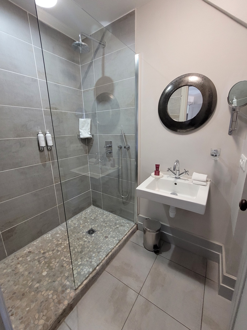 2 Bed, 2 Bath, ApartmentFor Sale, Capestang, Herault, Languedoc-Roussillon, 34310